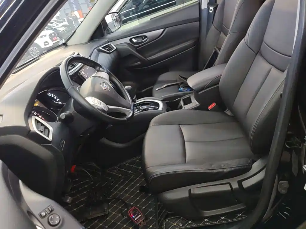 Nissan X-Trail — миниатюра 15