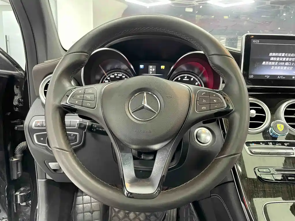 Mercedes-Benz GLC — миниатюра 13