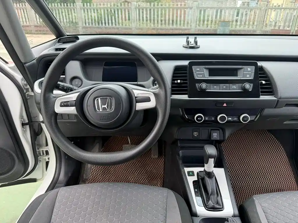 Honda Fit — миниатюра 9