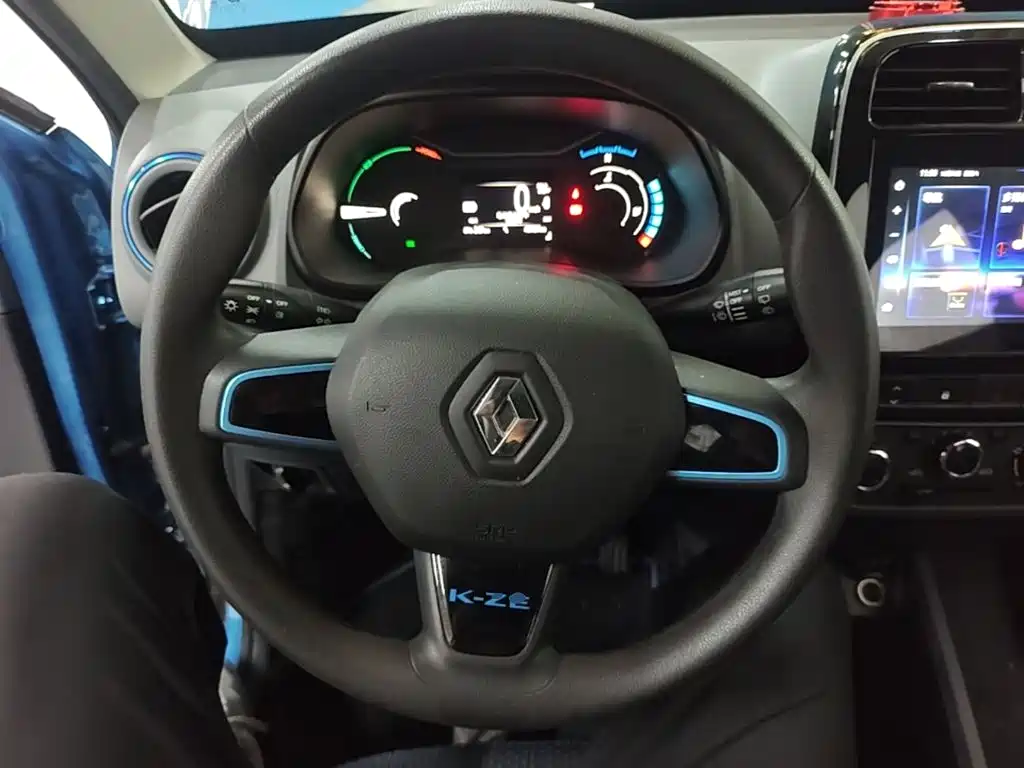 Renault City K-ZE — миниатюра 11