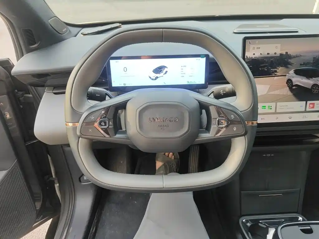 Lynk & Co Z20 — миниатюра 11