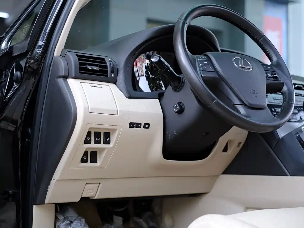 Lexus RX Classic — миниатюра 21