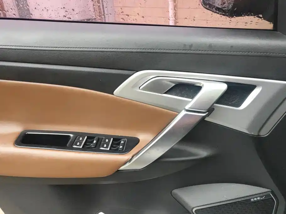 Geely Boyue — миниатюра 7