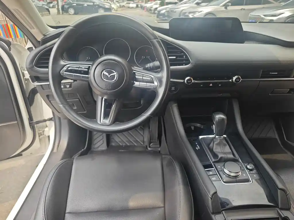 Mazda 3 Axela — миниатюра 8