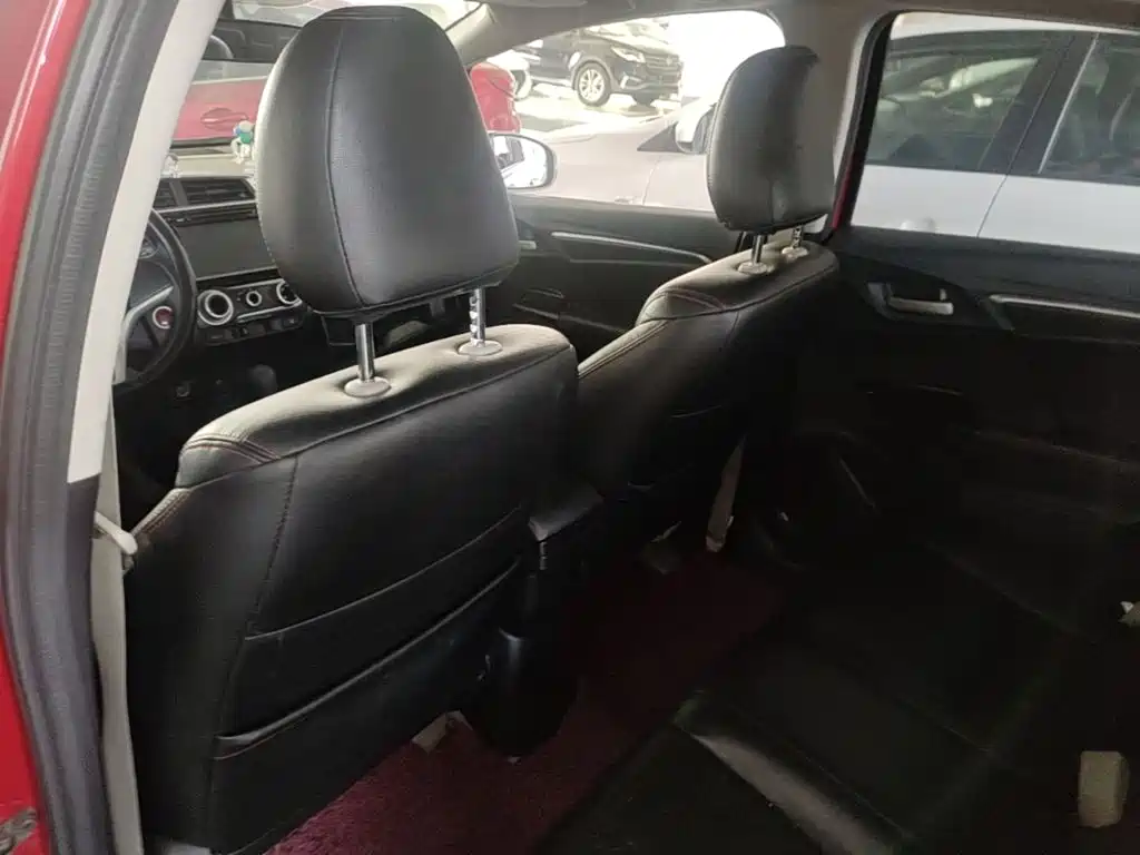 Honda Fit — миниатюра 15