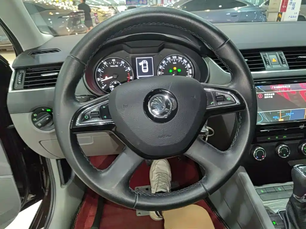 Skoda Octavia — миниатюра 11