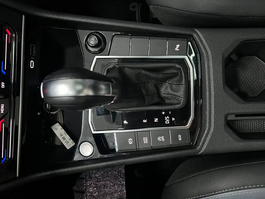 Volkswagen Lavida — миниатюра 16