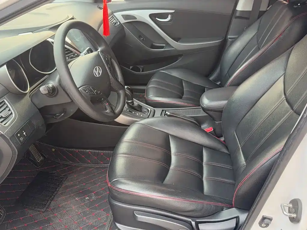 Hyundai Elantra Langdong — миниатюра 10