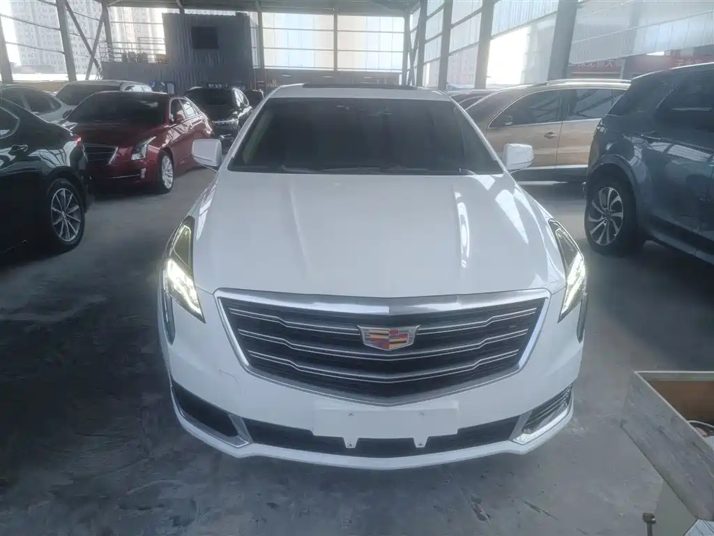 Cadillac XTS 2018 28T