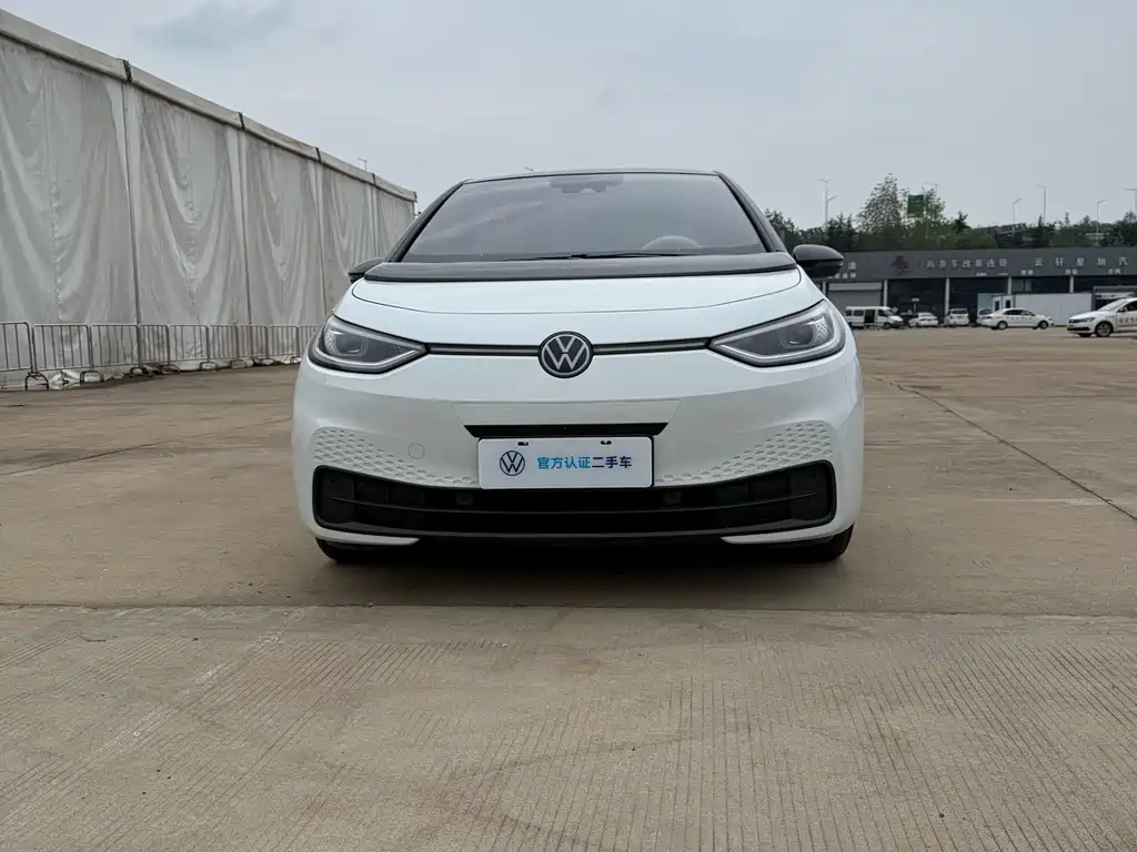 Volkswagen ID.3 — миниатюра 2