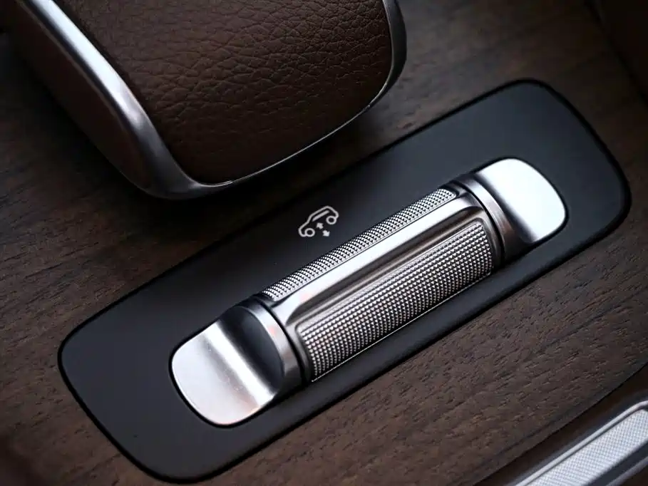 Mercedes-Benz GLS — миниатюра 10