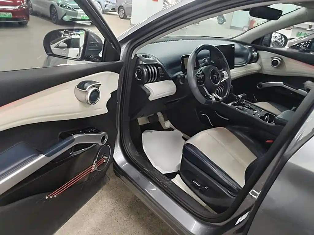 BYD Yuan Plus — миниатюра 16