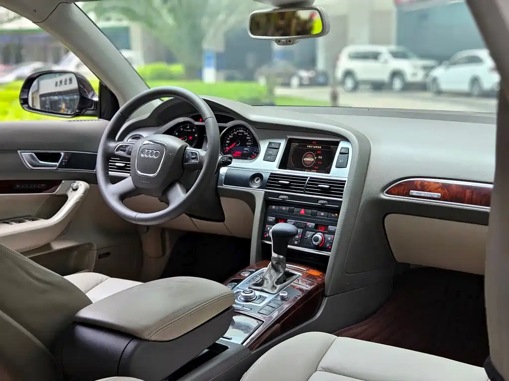 Audi A6L 2011 3.0 TFSI quattro Luxury
