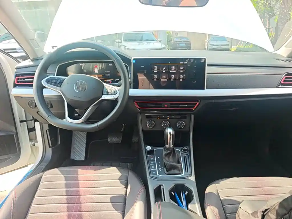 Volkswagen Lavida — миниатюра 10