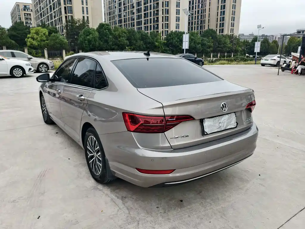 Volkswagen Sagitar — миниатюра 4
