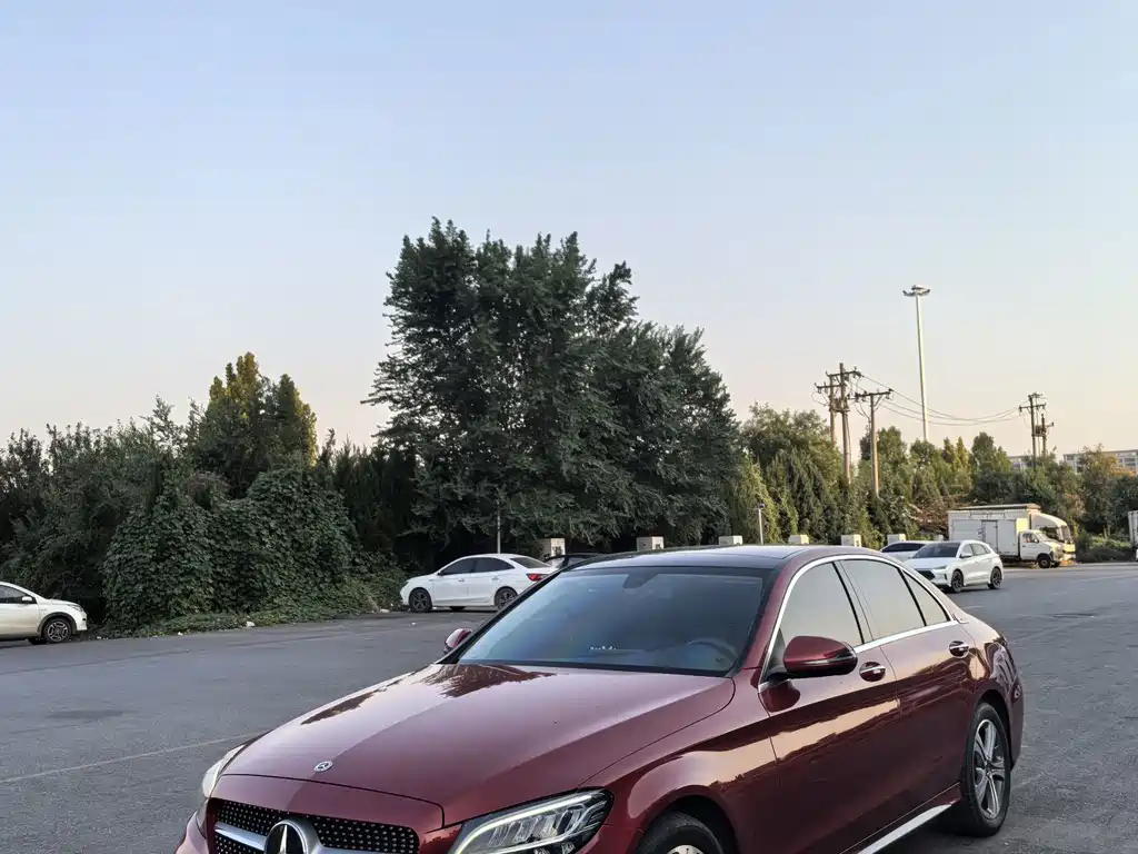 Mercedes-Benz C-Class — миниатюра 2