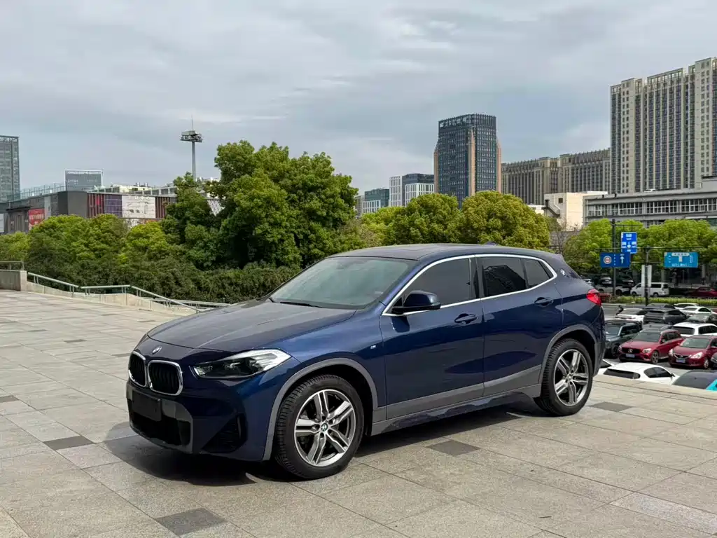 Купить BMW X2