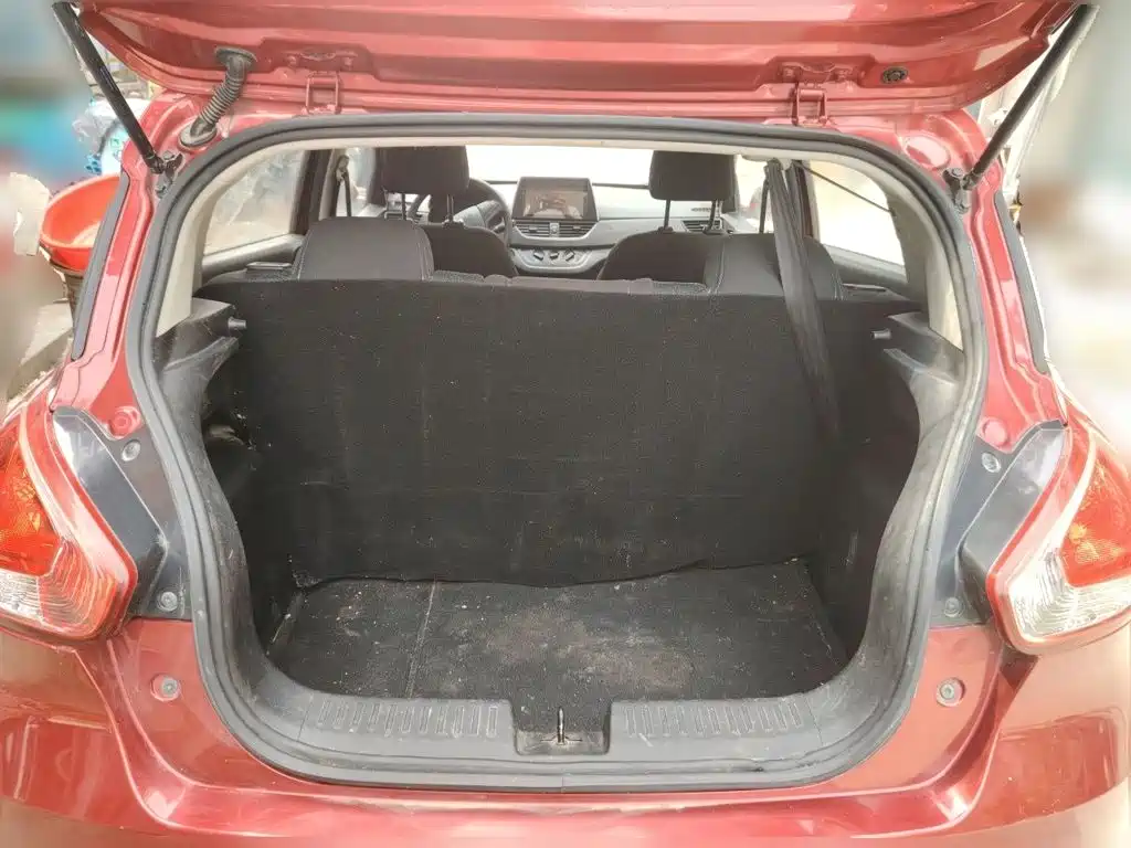 Baojun 310 — миниатюра 10