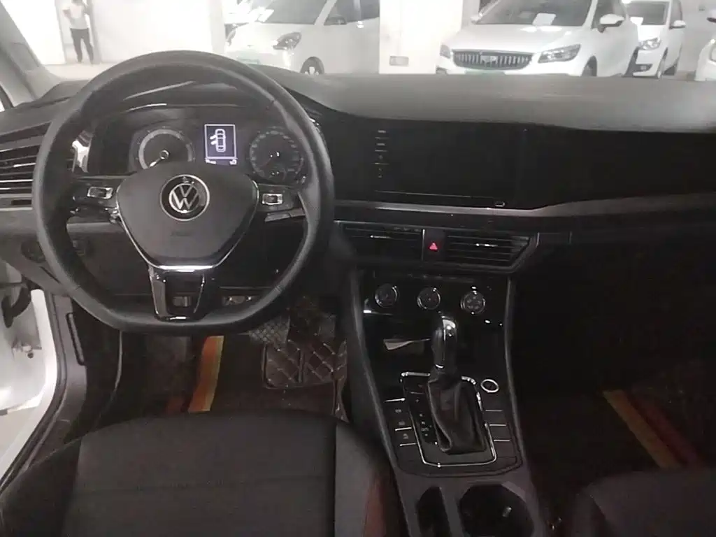 Volkswagen Bora — миниатюра 12