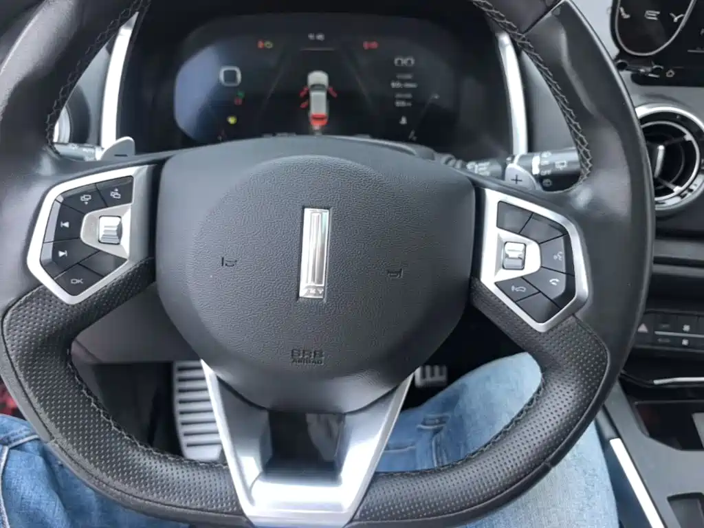 Wey Wey VV5 — миниатюра 11