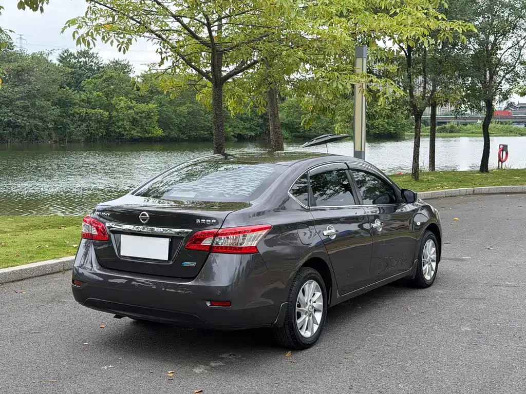 Nissan Sylphy — миниатюра 4