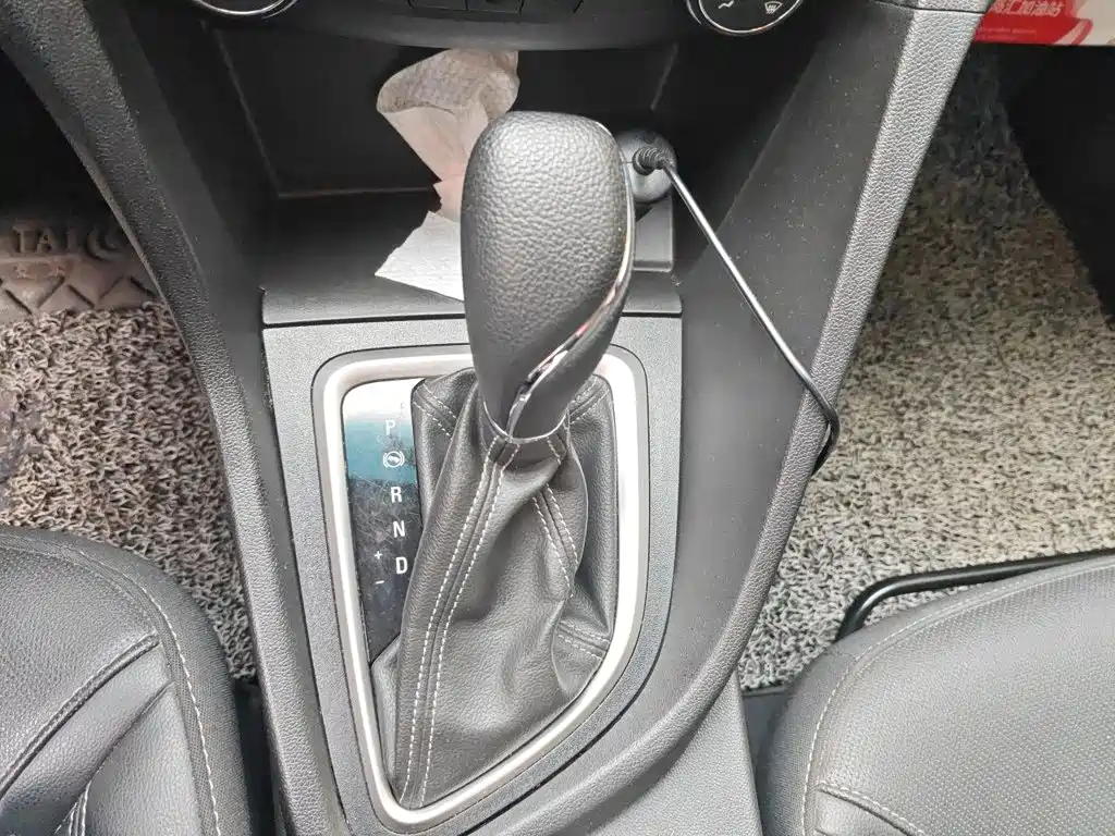 Buick Excelle — миниатюра 10