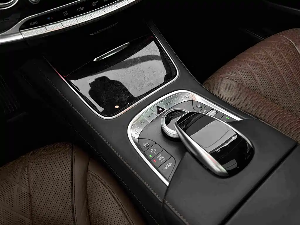 Mercedes-Benz S-Class — миниатюра 11