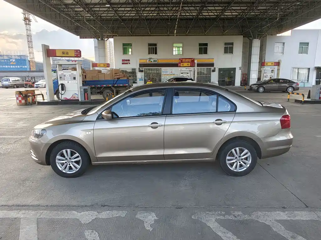 Volkswagen Jetta — миниатюра 8