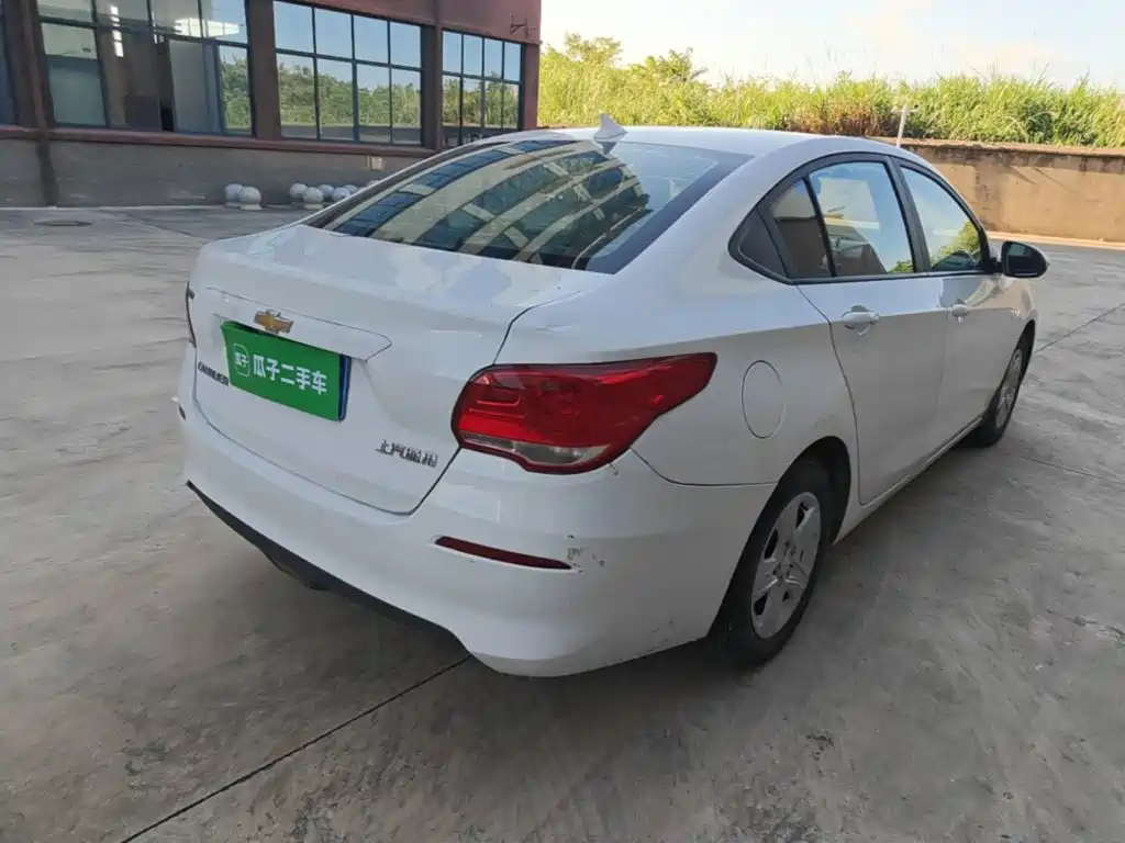 Chevrolet Cavalier — миниатюра 7