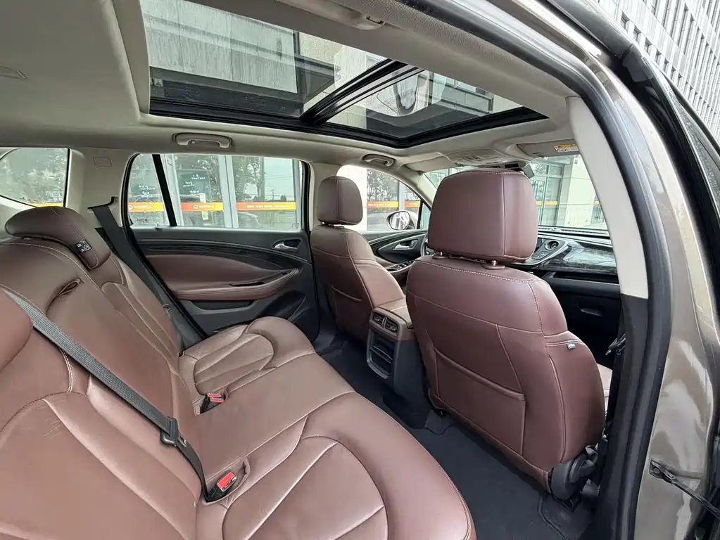 Buick Envision Plus — миниатюра 12