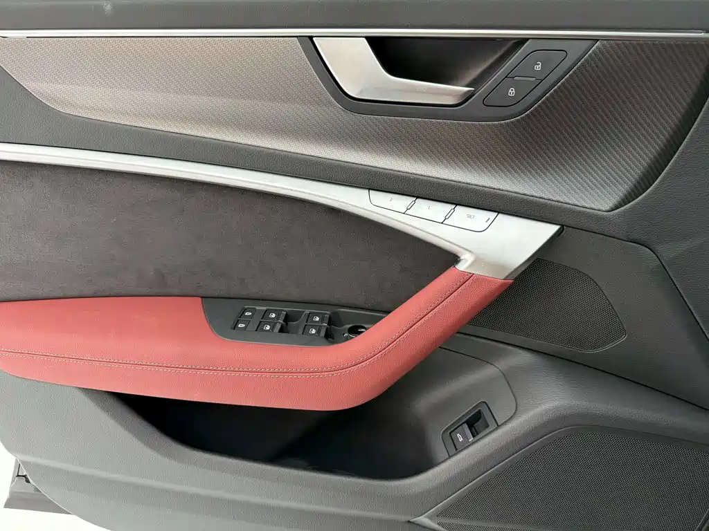Audi A7L — миниатюра 16