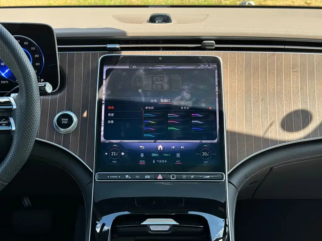 Mercedes-Benz EQE SUV — миниатюра 18