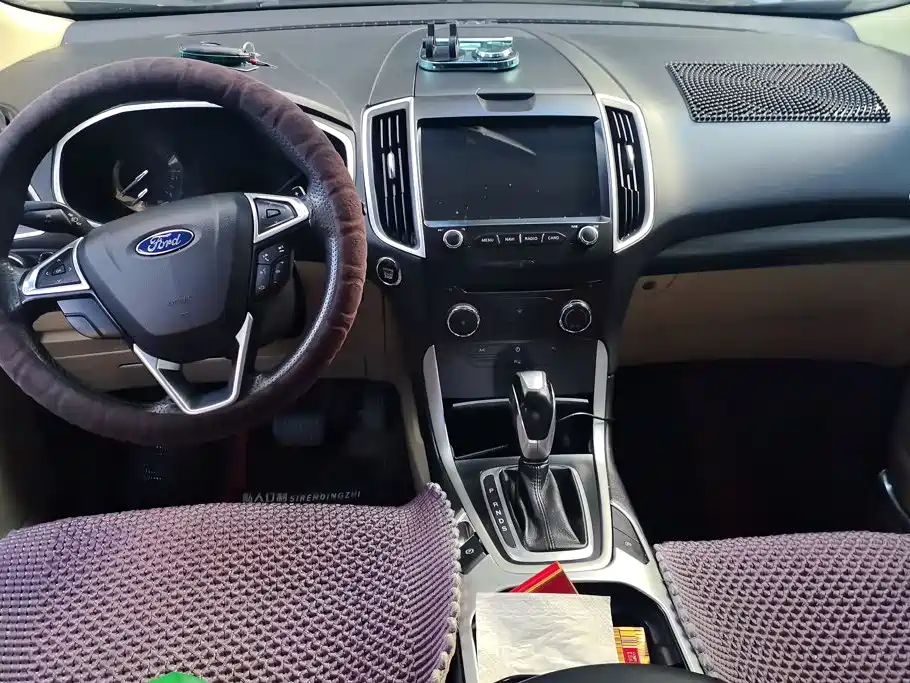 Ford Edge — миниатюра 12