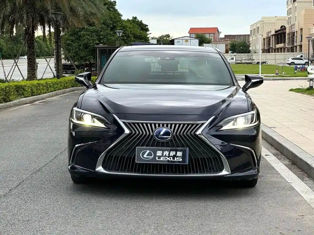Lexus ES — миниатюра 3