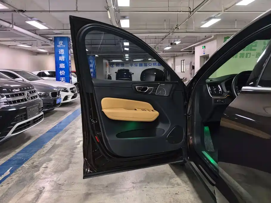 Volvo XC60 — миниатюра 7