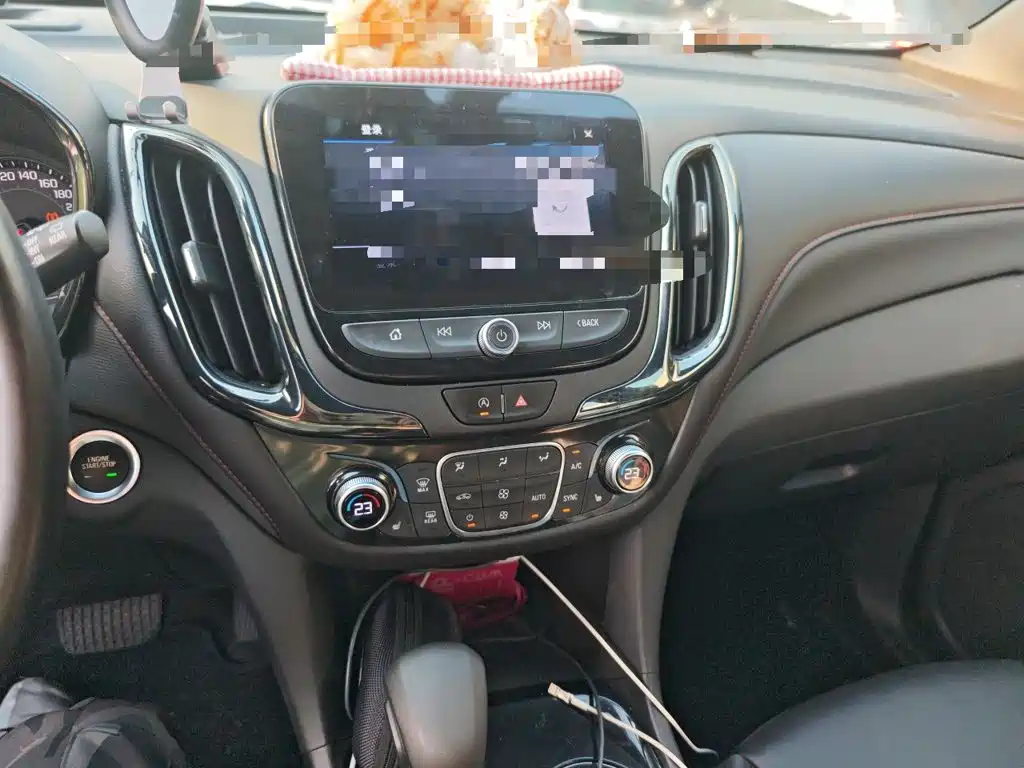 Chevrolet Equinox — миниатюра 9