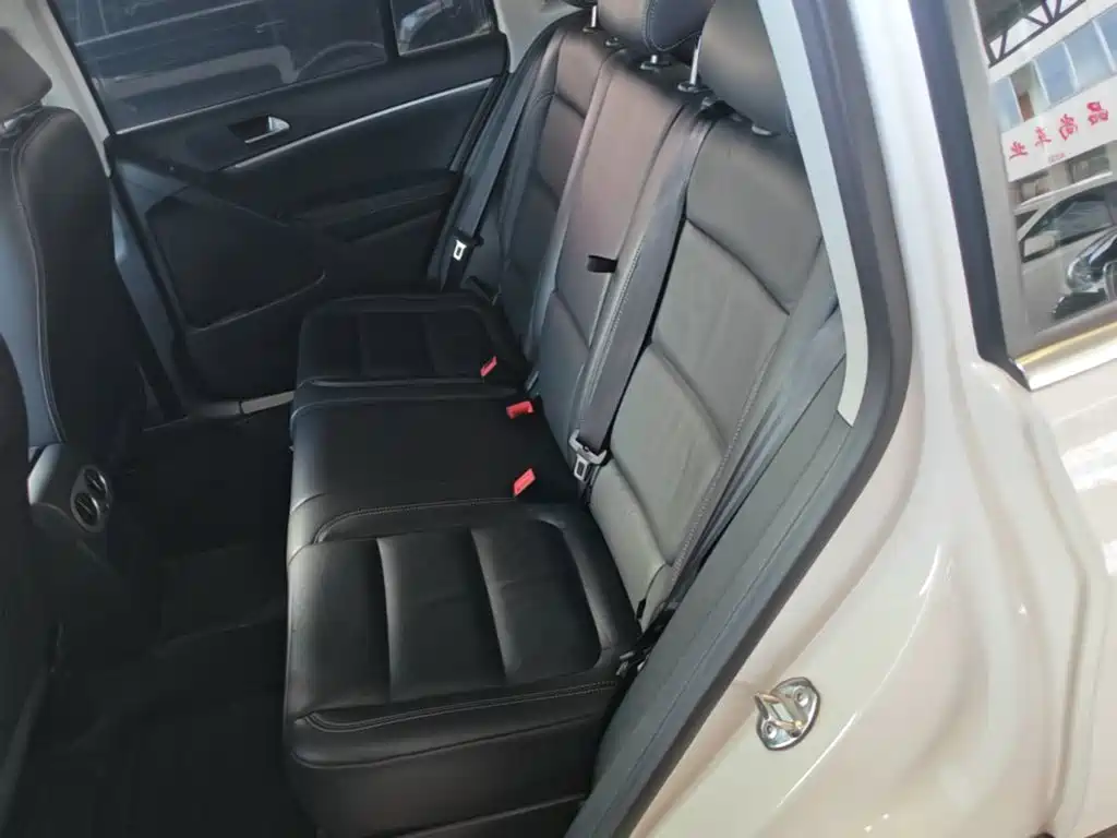 Volkswagen Tiguan — миниатюра 17