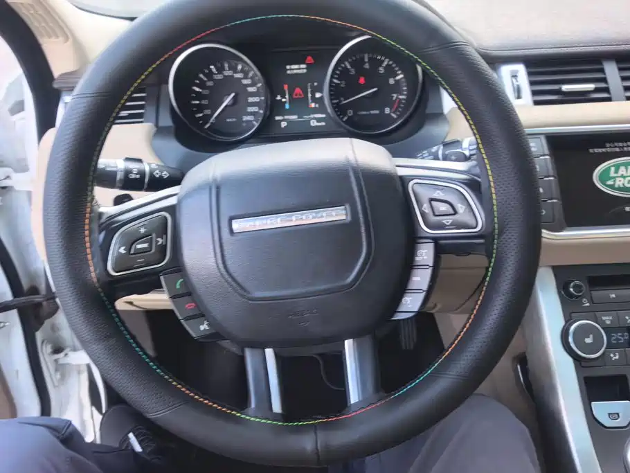 Land Rover Evoque (Import) — миниатюра 15