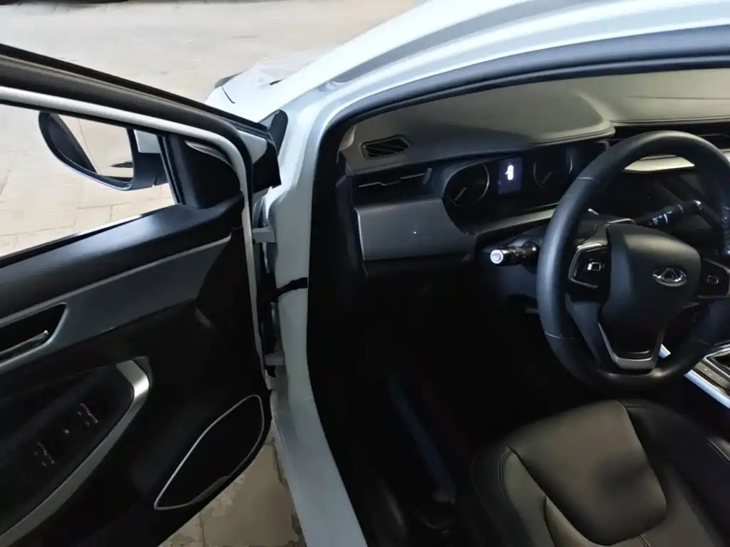 Chery Arrizo 5 — миниатюра 16