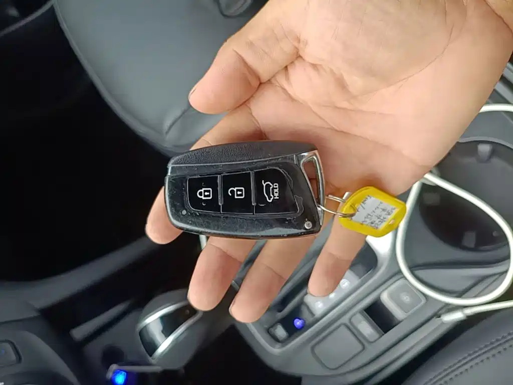 Hyundai Santa Fe — миниатюра 9