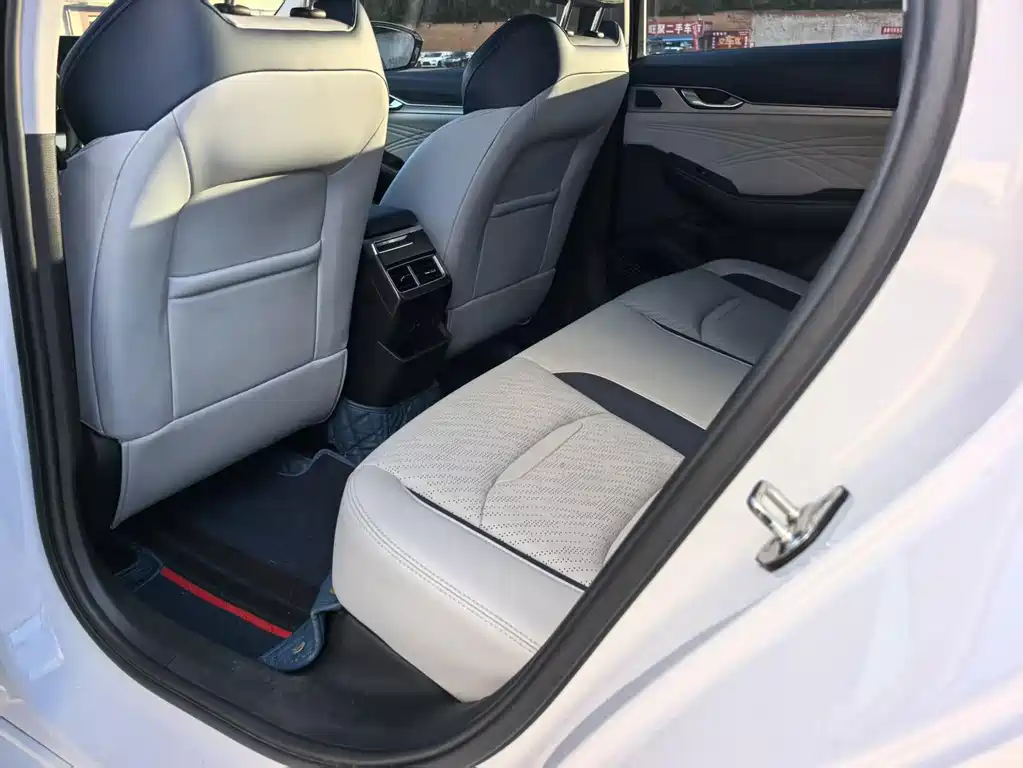 Geely Xingrui — миниатюра 8
