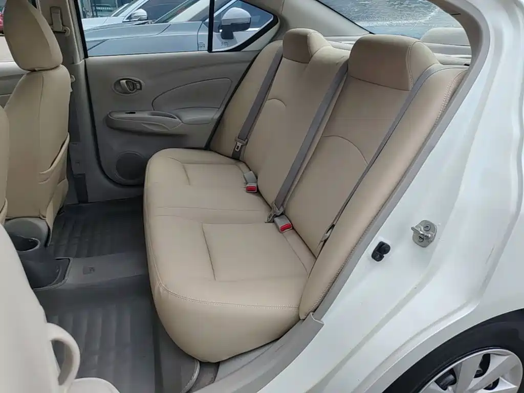 Nissan Sunny — миниатюра 17