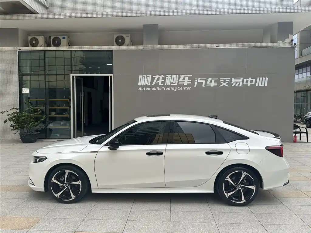 Honda Integra 2022 240TURBO CVT