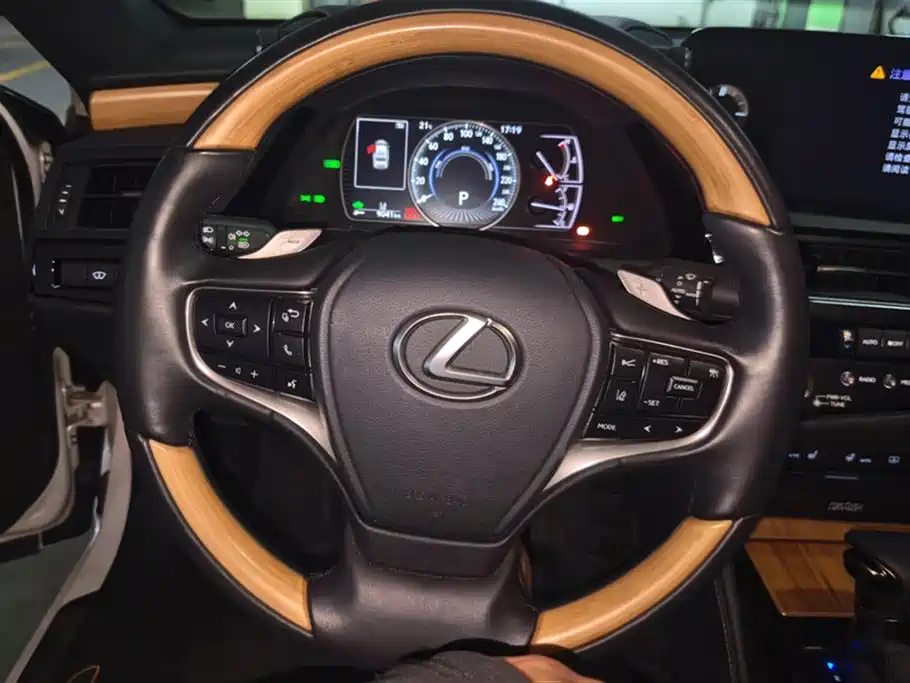 Lexus ES — фотографии объявления, Фото 15