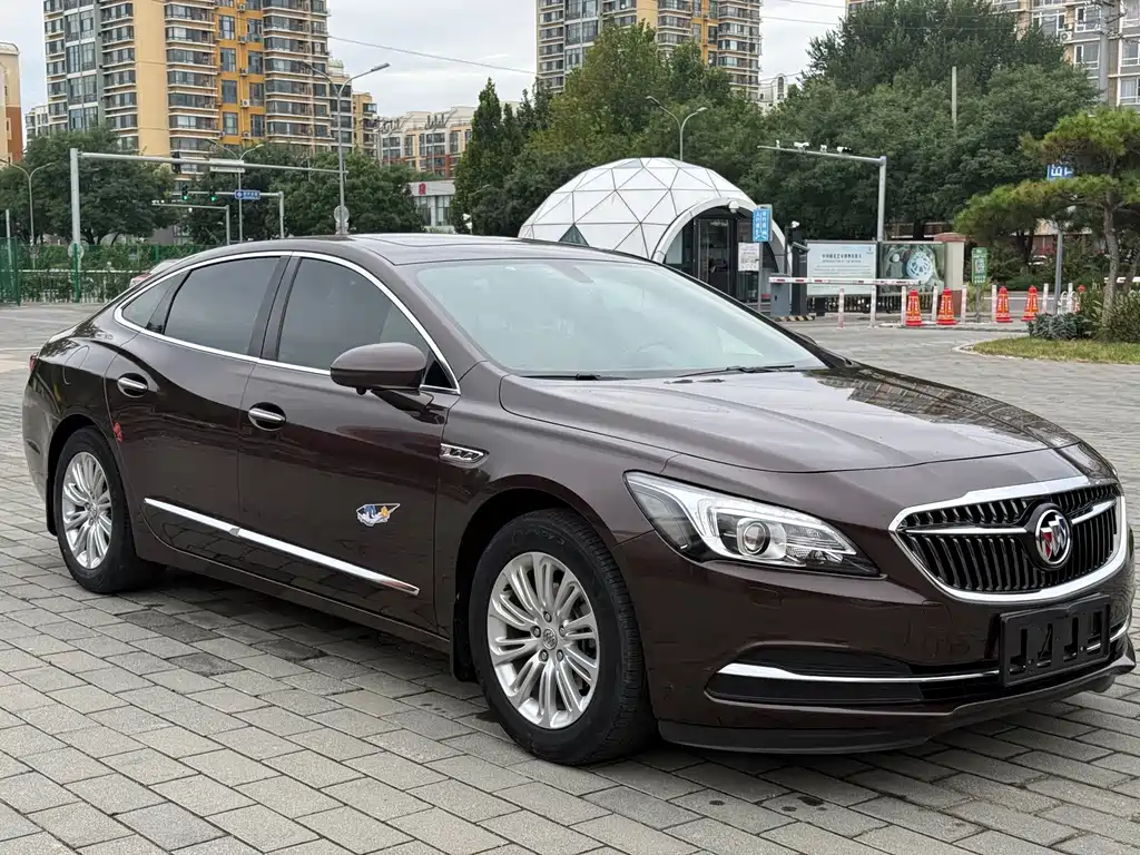 Buick LaCrosse — миниатюра 3