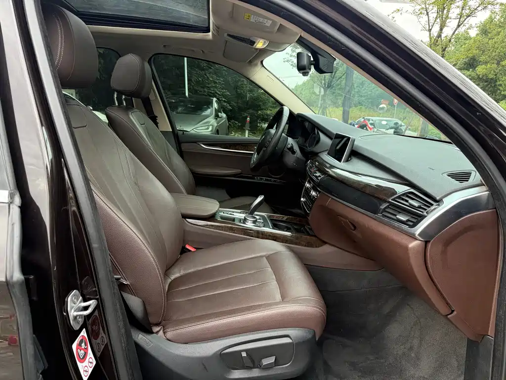 BMW X5 (Import) — миниатюра 17