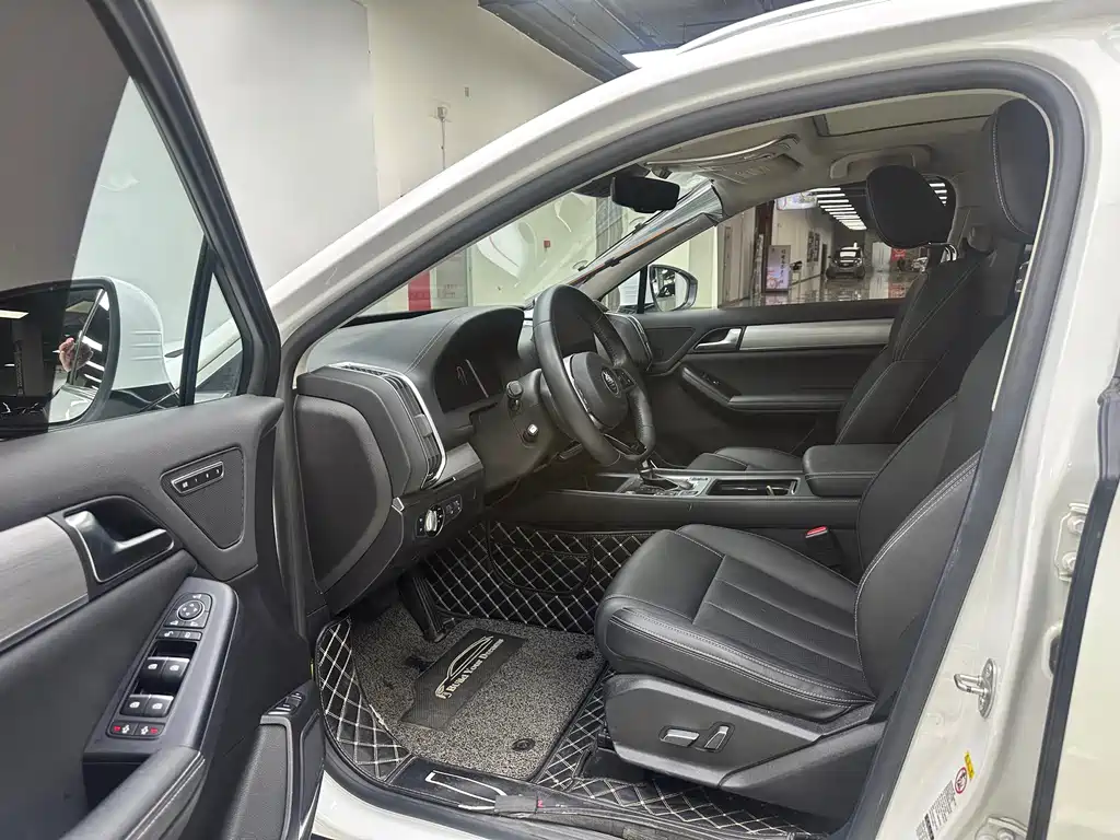 BYD Tang — миниатюра 11