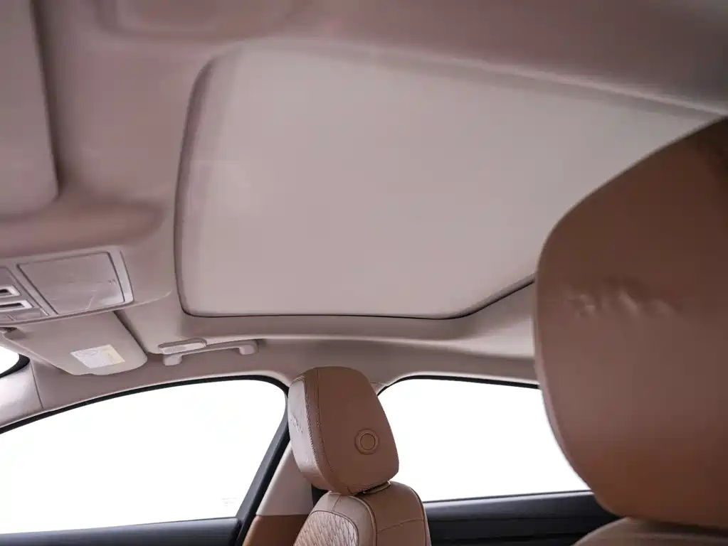 Jaguar XFL 2024 2.0T P250 Premium Luxury