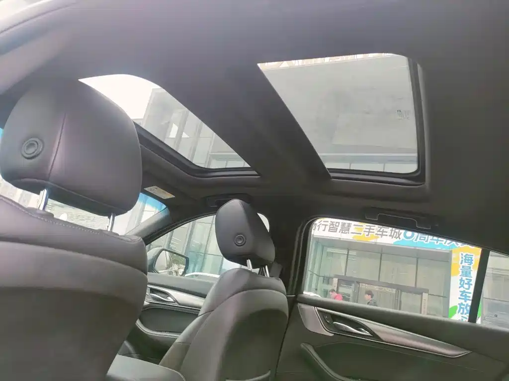 Cadillac CT5 — миниатюра 22