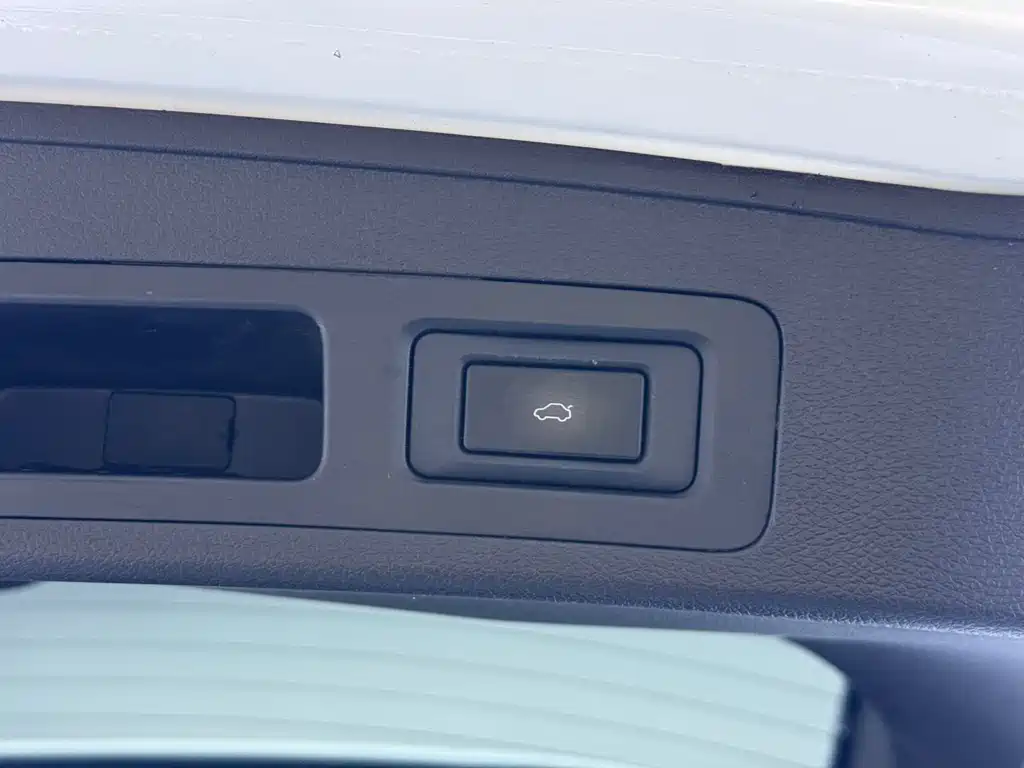 EXEED STAR WAY CHASING THE WIND